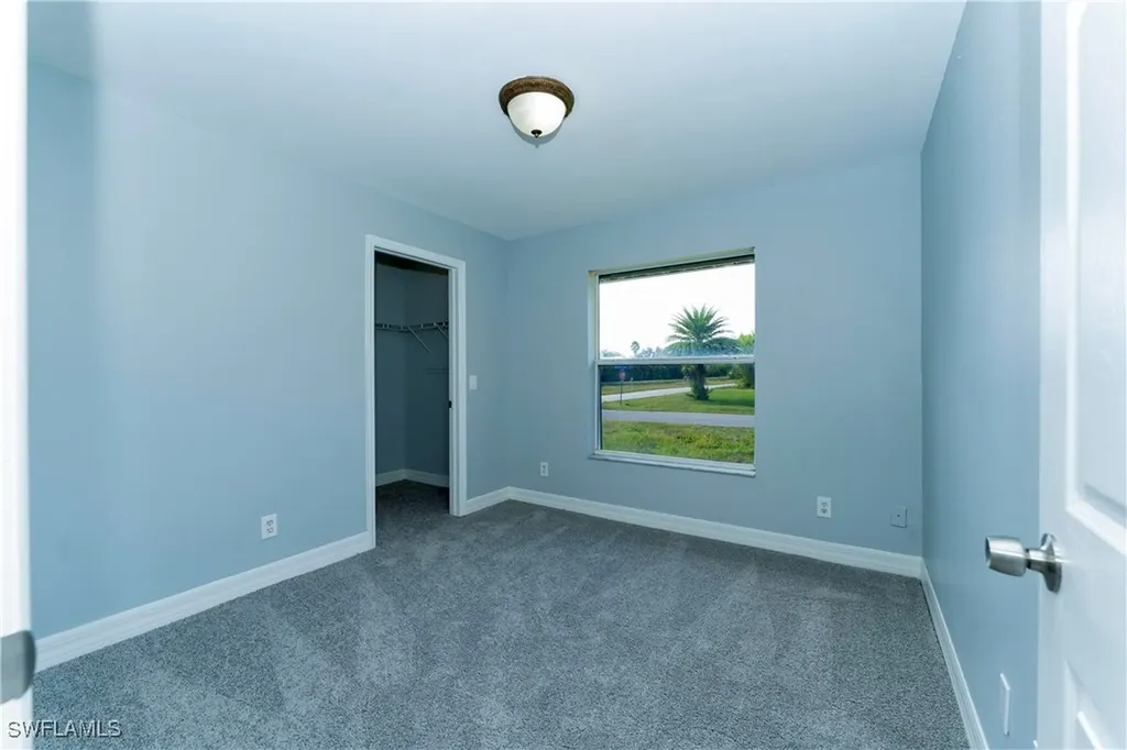 2601 E 8th Street Lehigh Acres FL 33936