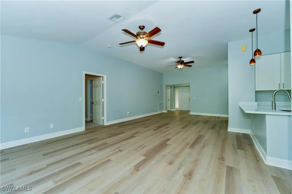 2601 E 8th Street Lehigh Acres FL 33936