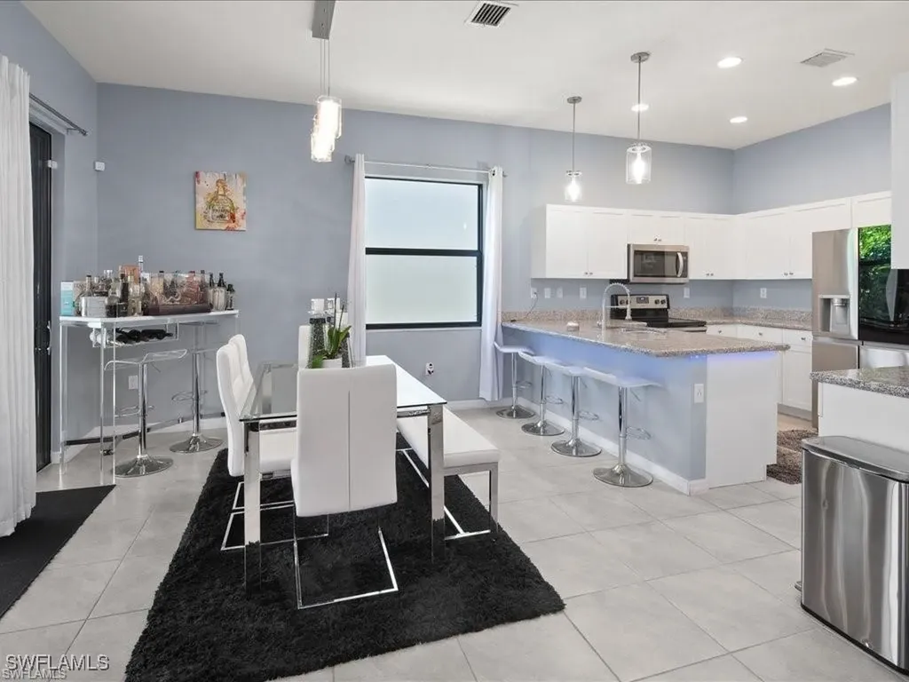 8812 Madrid Circle Naples FL 34104
