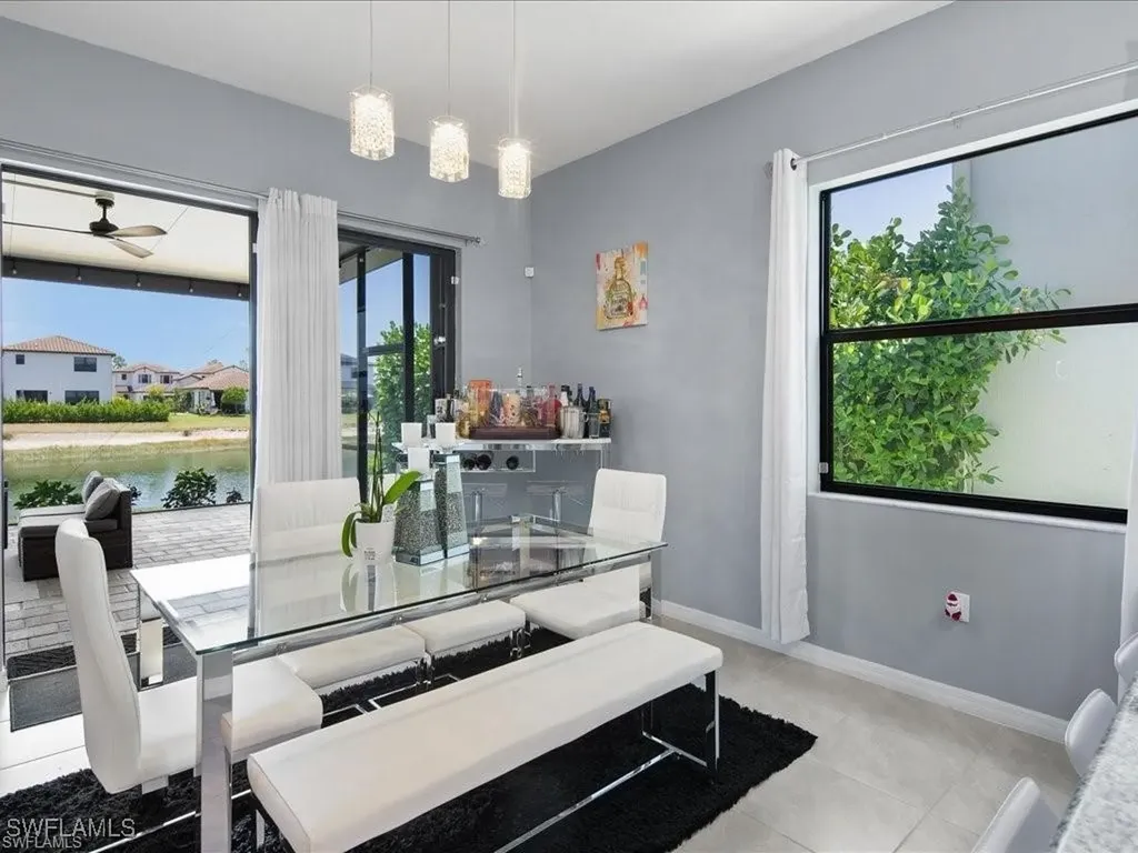 8812 Madrid Circle Naples FL 34104