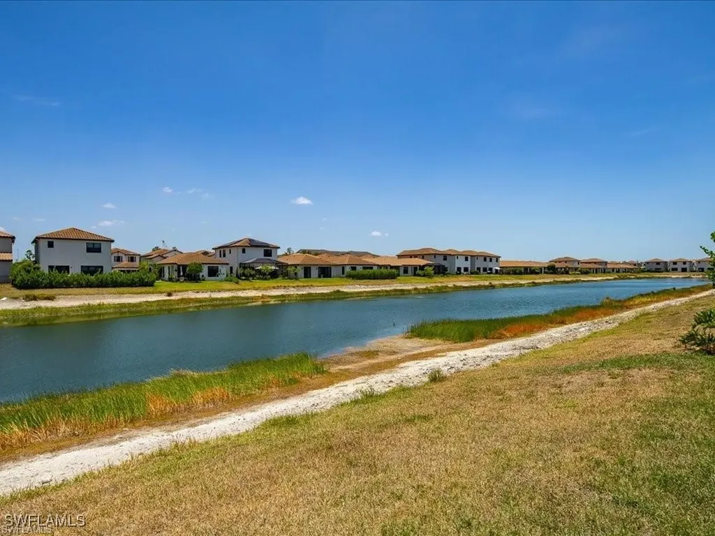 8812 Madrid Circle Naples FL 34104