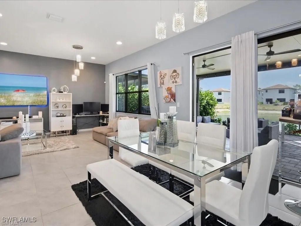 8812 Madrid Circle Naples FL 34104