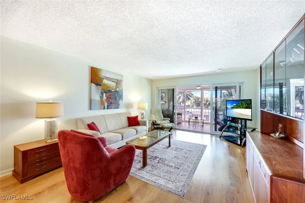 4200 Belair Lane Naples FL 34103