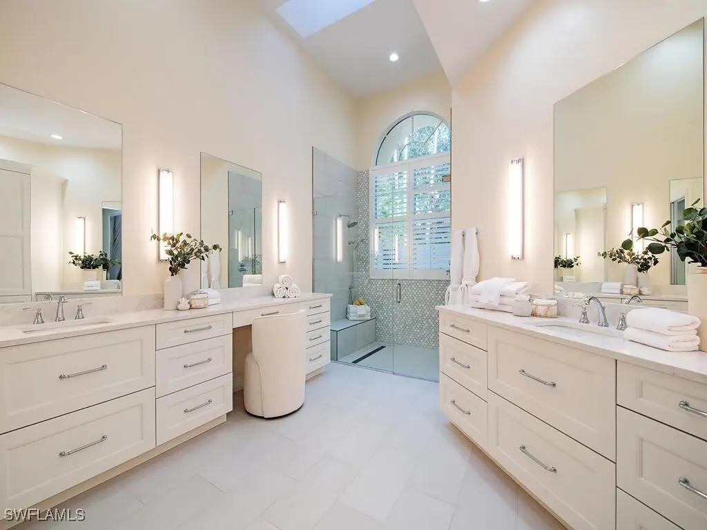 7817 Vizcaya Way Naples FL 34108