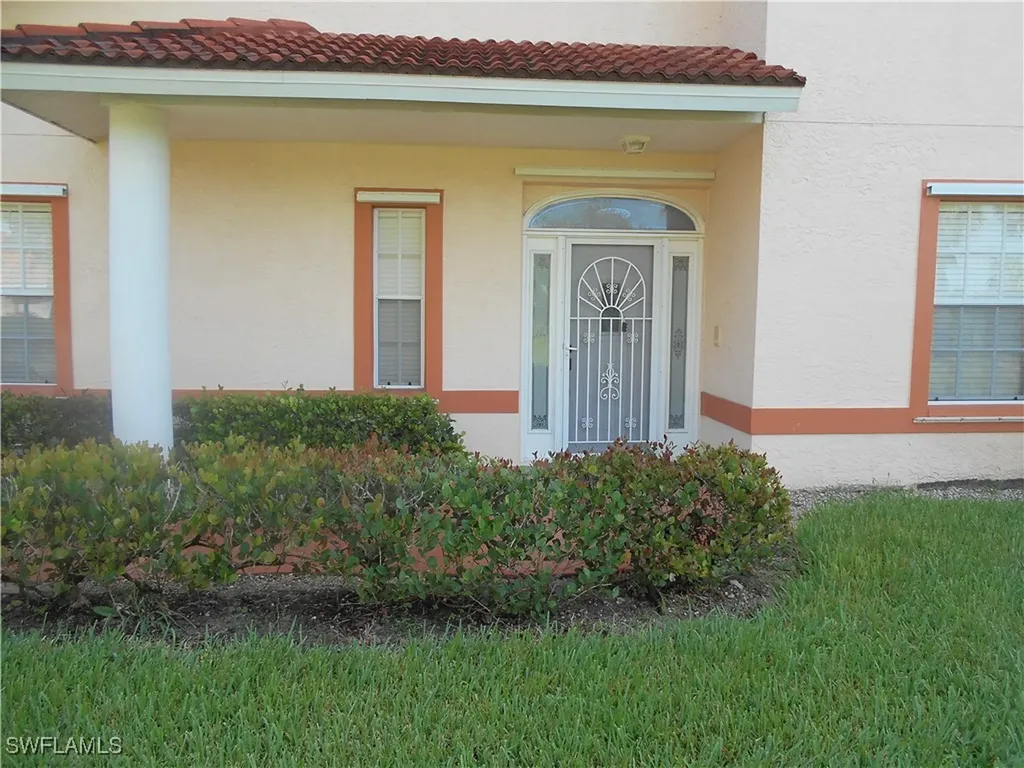 230 W Naomi Drive Naples FL 34104