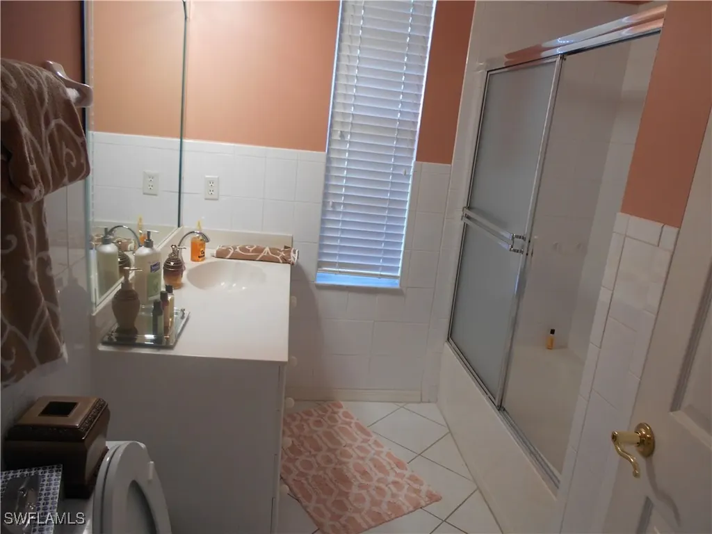 230 W Naomi Drive Naples FL 34104