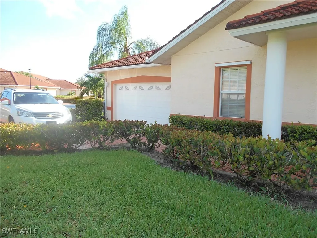 230 W Naomi Drive Naples FL 34104