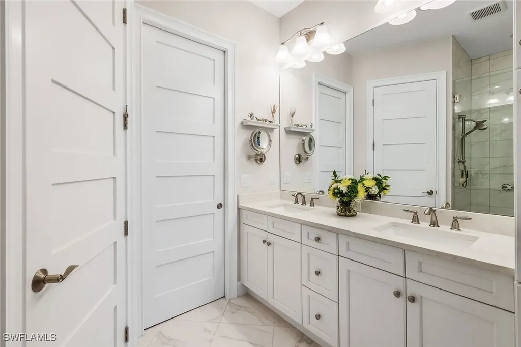 5802 Haiti Drive Naples FL 34113