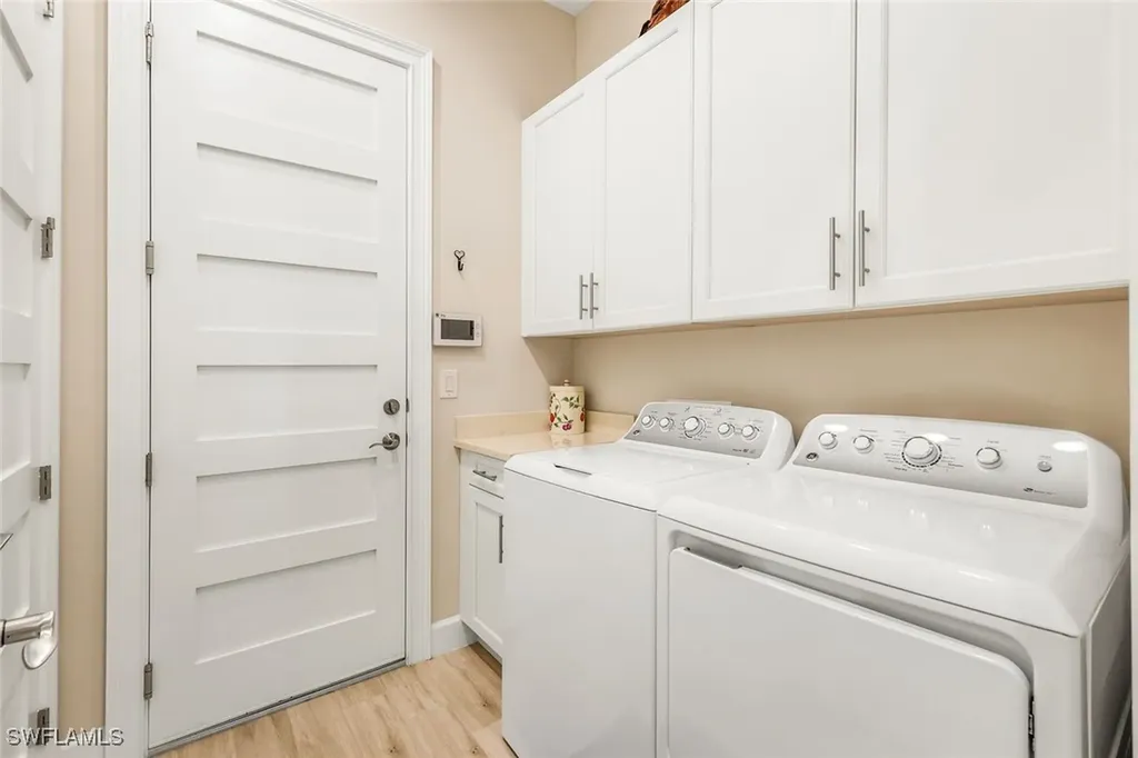 5802 Haiti Drive Naples FL 34113