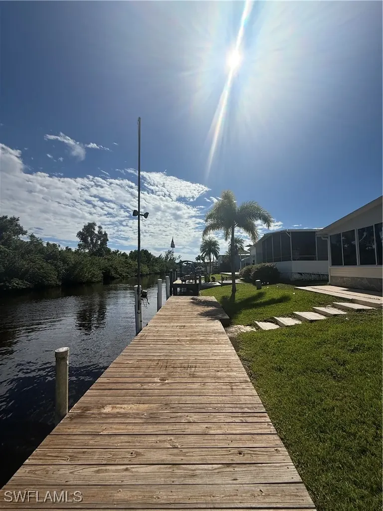 350 Shoreland Drive Fort Myers FL 33905