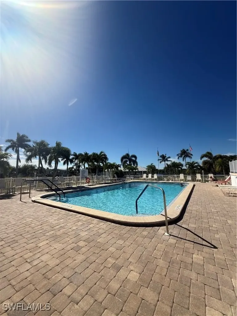 350 Shoreland Drive Fort Myers FL 33905