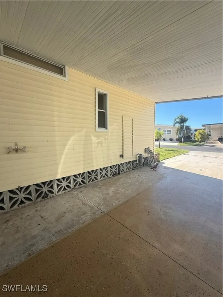 350 Shoreland Drive Fort Myers FL 33905