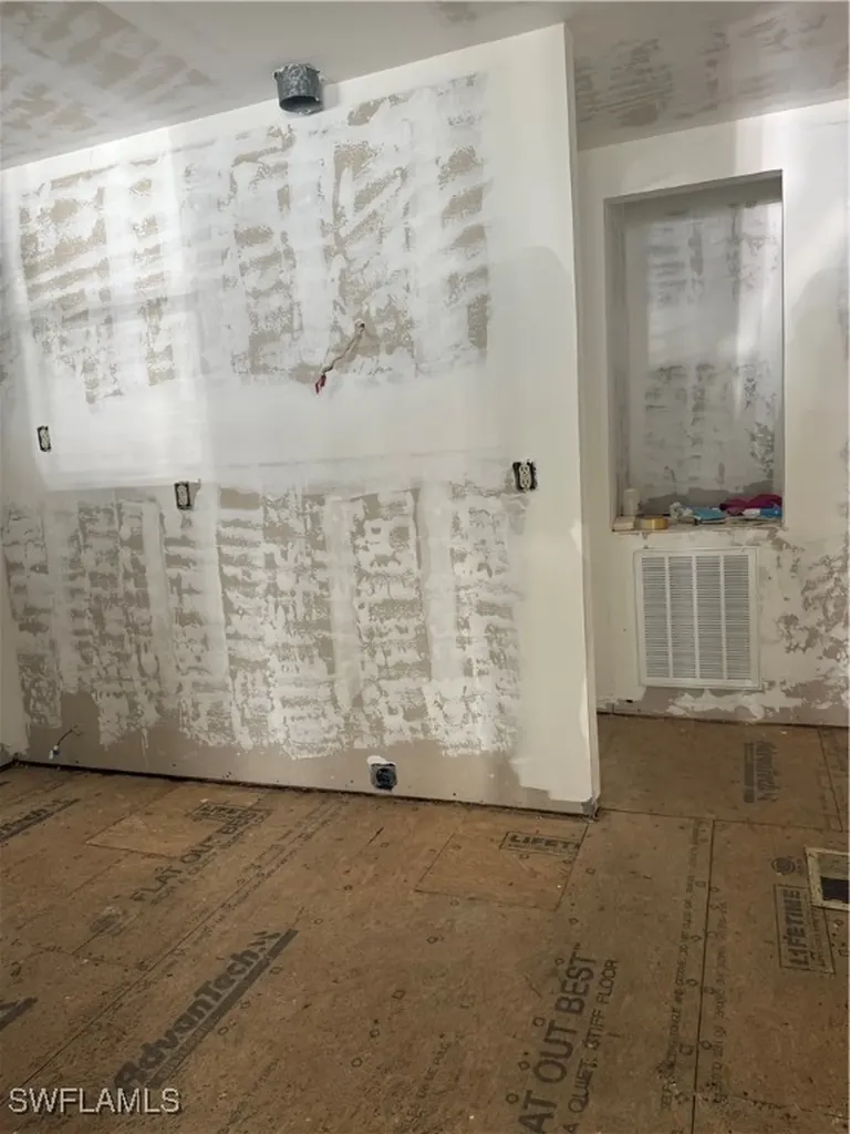 350 Shoreland Drive Fort Myers FL 33905