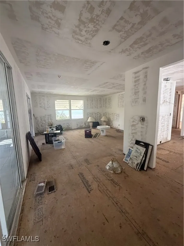 350 Shoreland Drive Fort Myers FL 33905