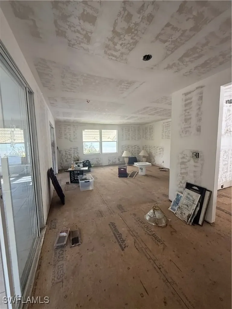 350 Shoreland Drive Fort Myers FL 33905