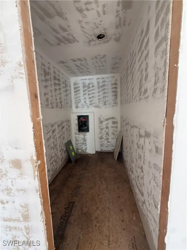 350 Shoreland Drive Fort Myers FL 33905