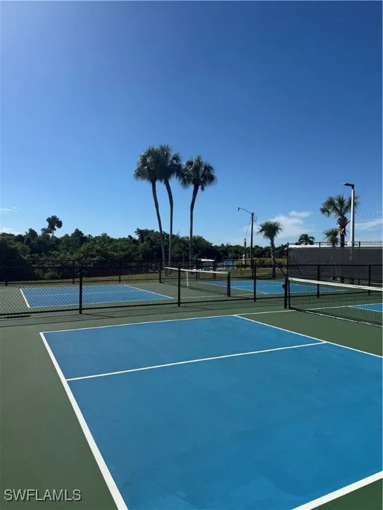 350 Shoreland Drive Fort Myers FL 33905