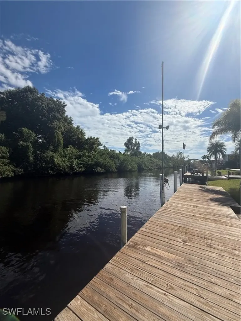 350 Shoreland Drive Fort Myers FL 33905