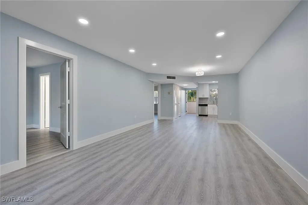 499 Forest Lakes Boulevard Naples FL 34105