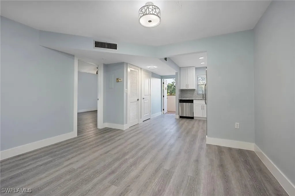 499 Forest Lakes Boulevard Naples FL 34105