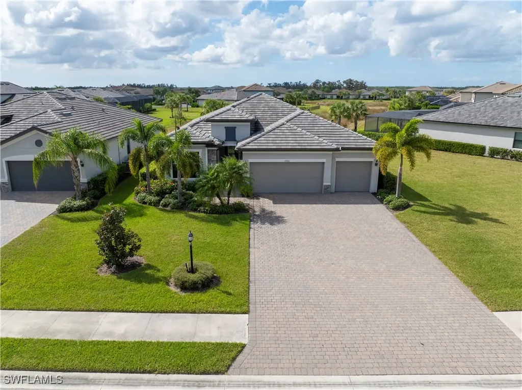 17661 Kinzie Lane Estero FL 33928