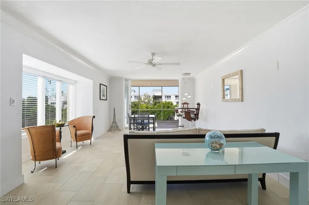 200 Periwinkle Way Sanibel FL 33957