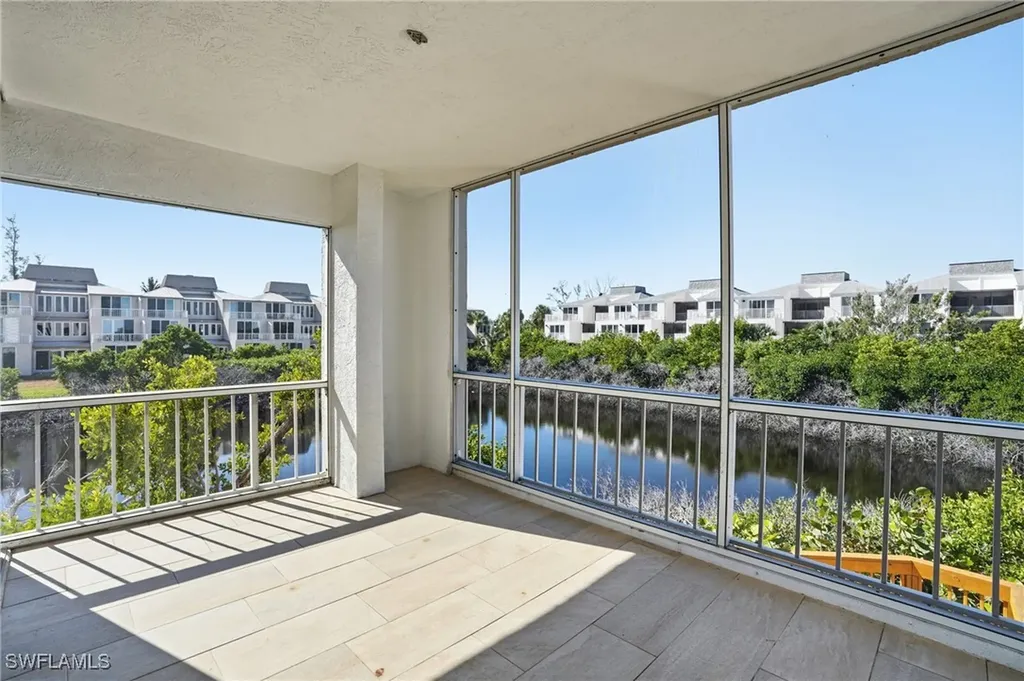 200 Periwinkle Way Sanibel FL 33957