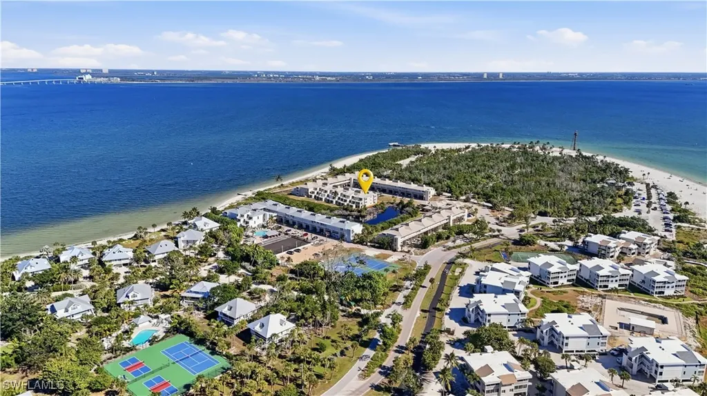 200 Periwinkle Way Sanibel FL 33957