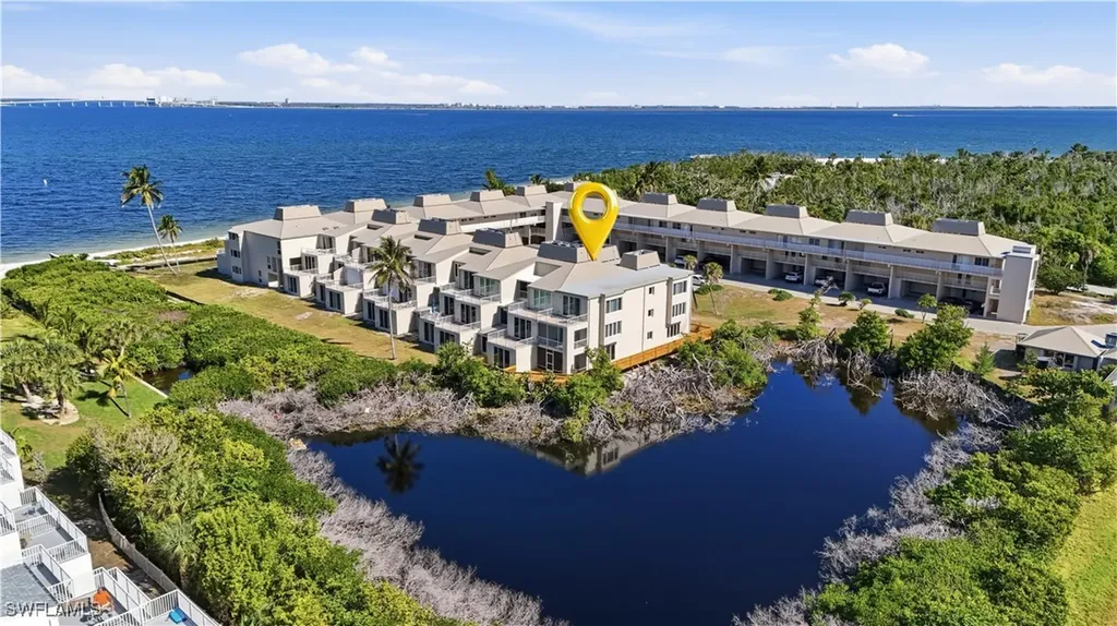 200 Periwinkle Way Sanibel FL 33957