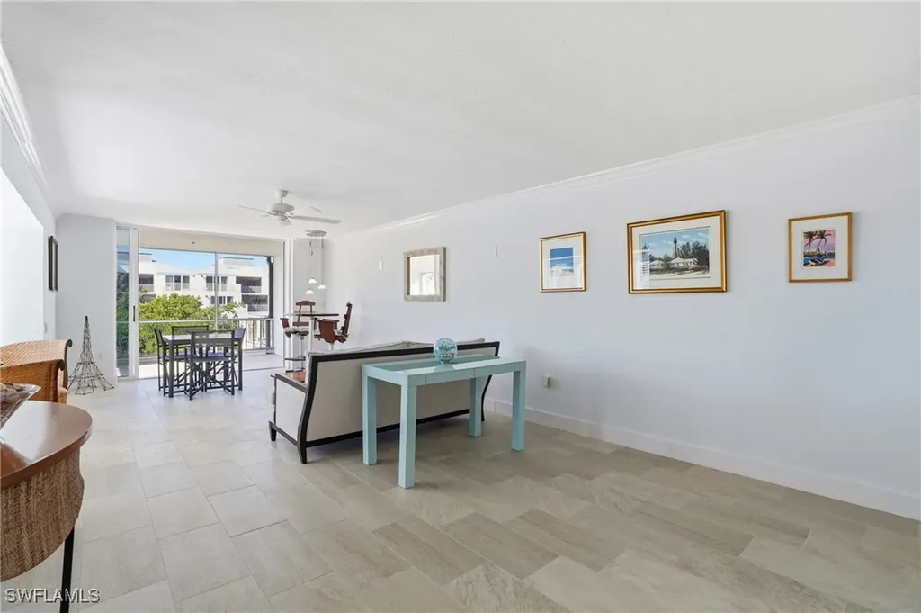 200 Periwinkle Way Sanibel FL 33957