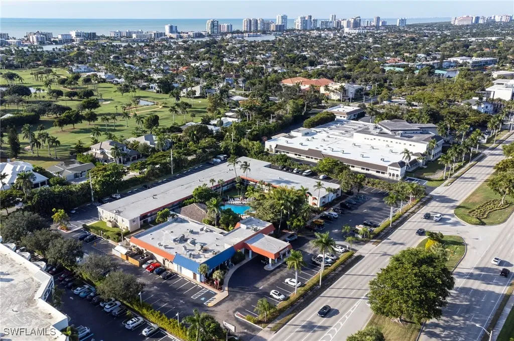 2555 Tamiami Trail N Naples FL 34103