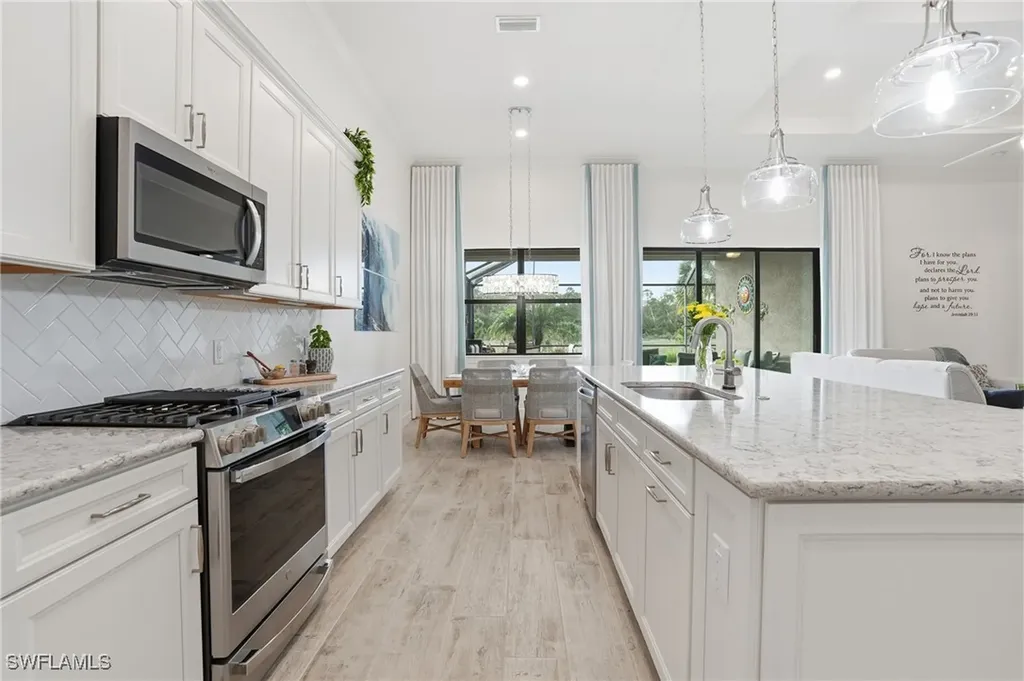 17210 Ashcomb Way Estero FL 33928