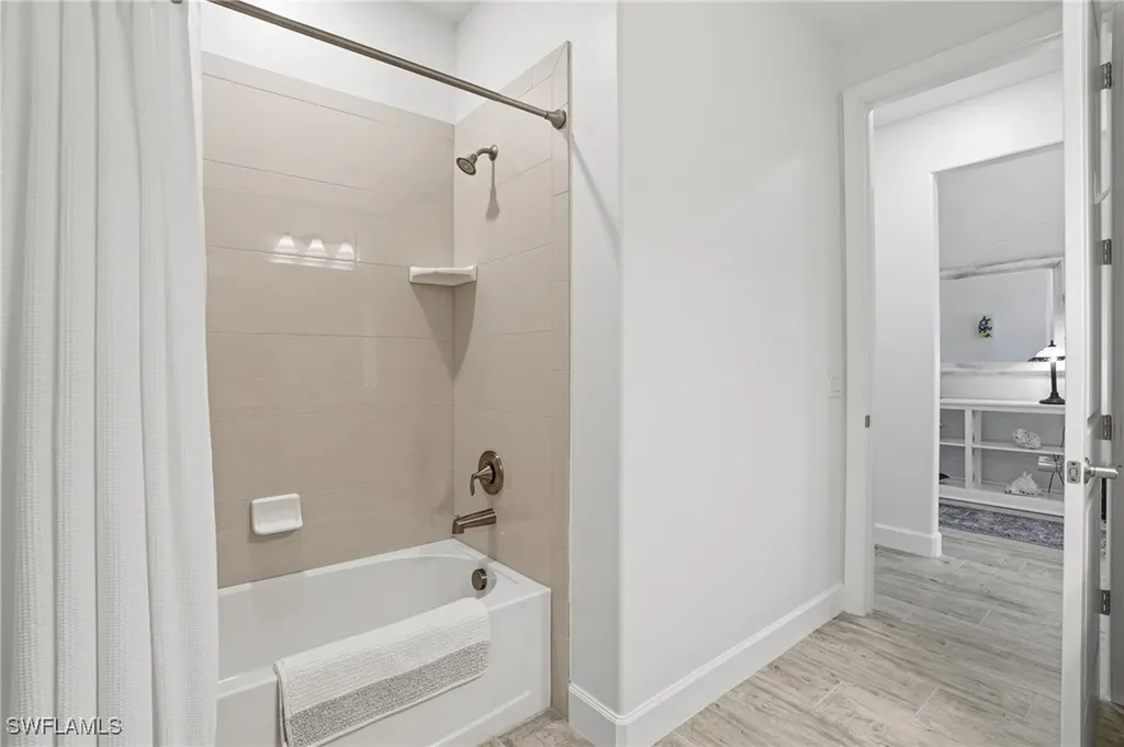 17210 Ashcomb Way Estero FL 33928