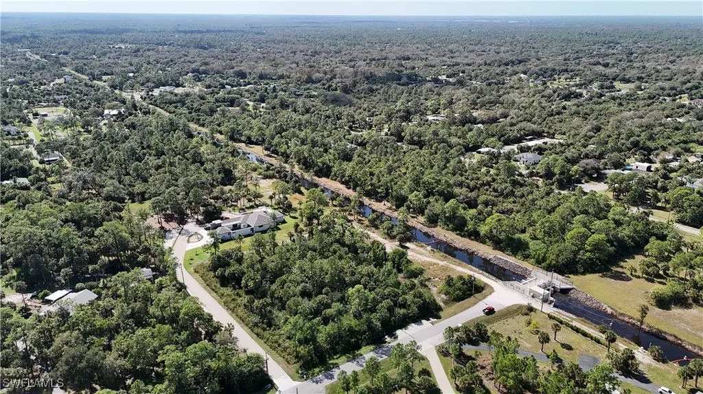 8TH Avenue NE Naples FL 34120