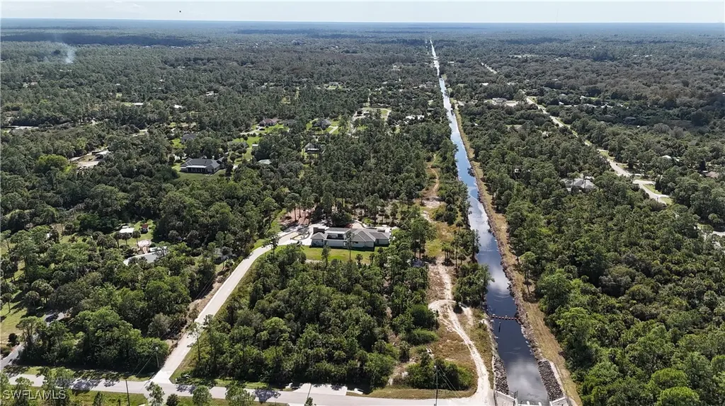 8TH Avenue NE Naples FL 34120