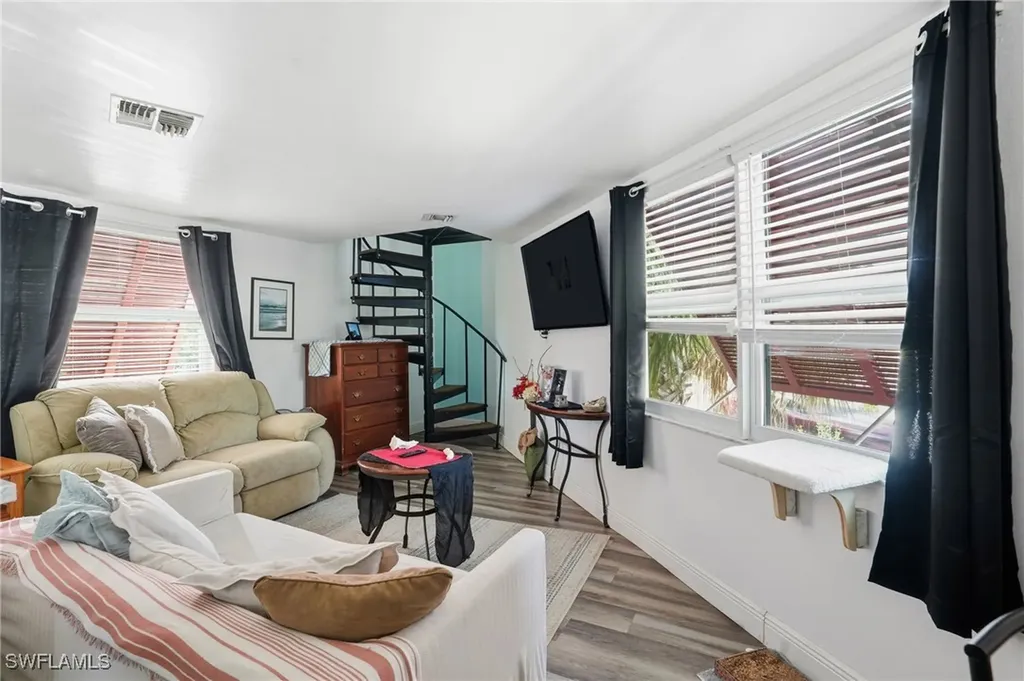 5431 Oak Ridge Avenue Fort Myers Beach FL 33931