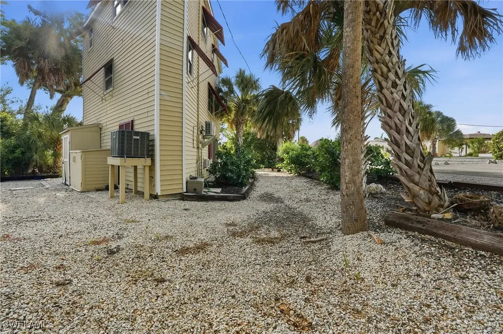 5431 Oak Ridge Avenue Fort Myers Beach FL 33931