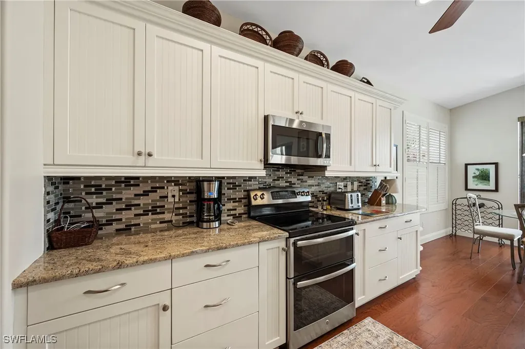 1742 Marsh Run Naples FL 34109