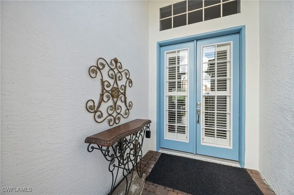 1742 Marsh Run Naples FL 34109