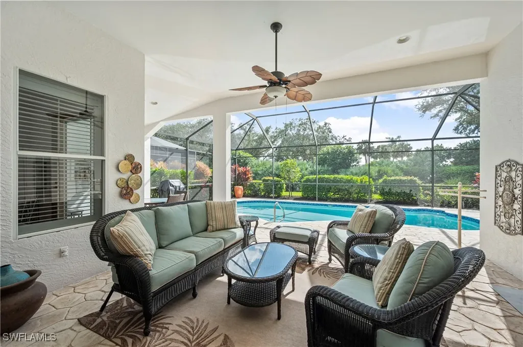 1742 Marsh Run Naples FL 34109