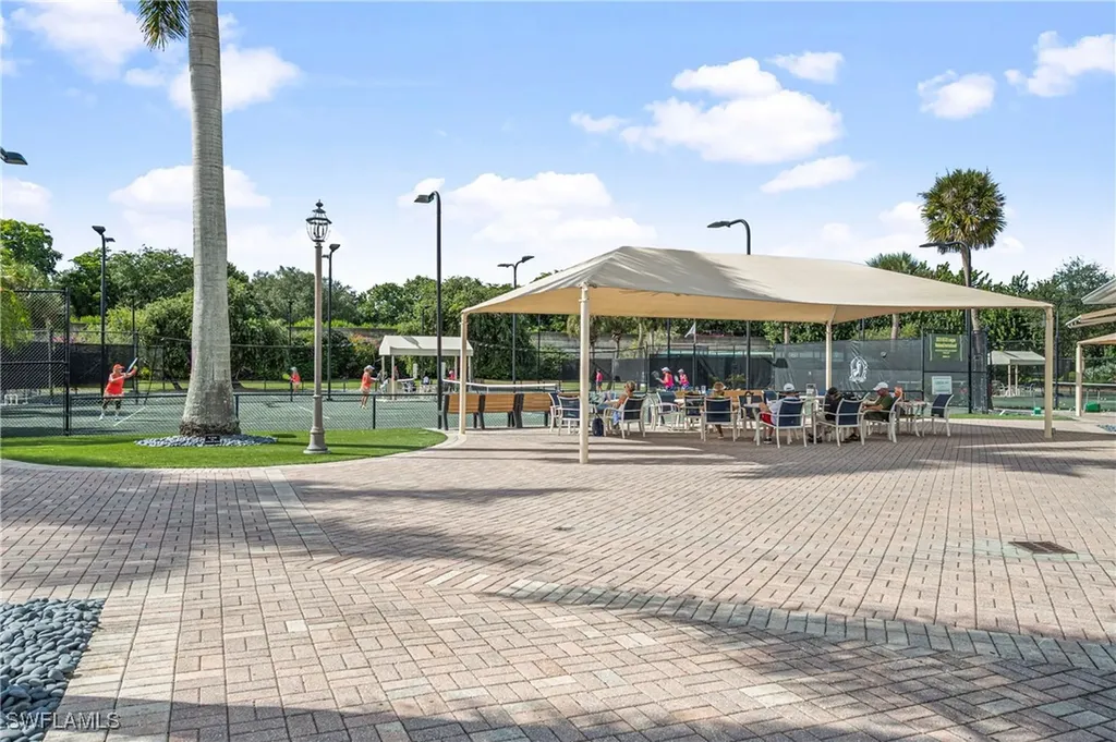 1742 Marsh Run Naples FL 34109