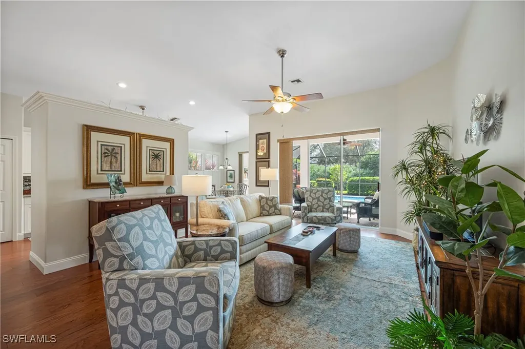 1742 Marsh Run Naples FL 34109