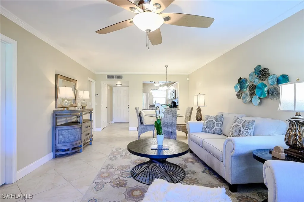 201 Quail Forest Boulevard Naples FL 34105