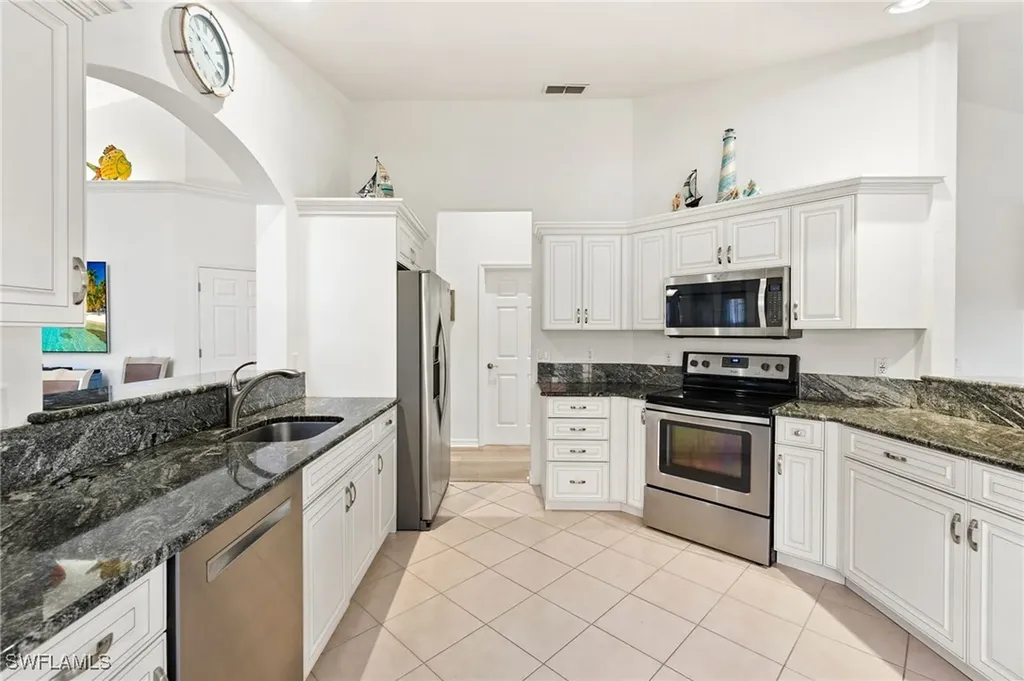 20081 Seagrove Street Estero FL 33928