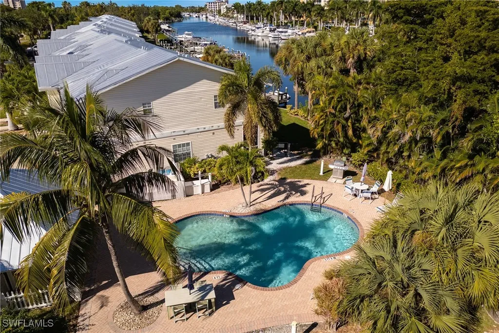 3347 N Key Drive North Fort Myers FL 33903