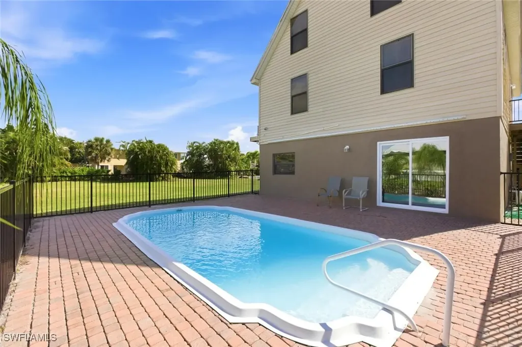 4748 Jackfish Street Bonita Springs FL 34134