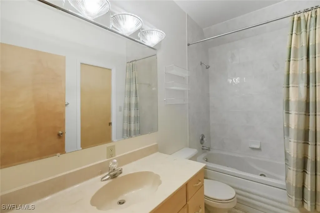 4748 Jackfish Street Bonita Springs FL 34134