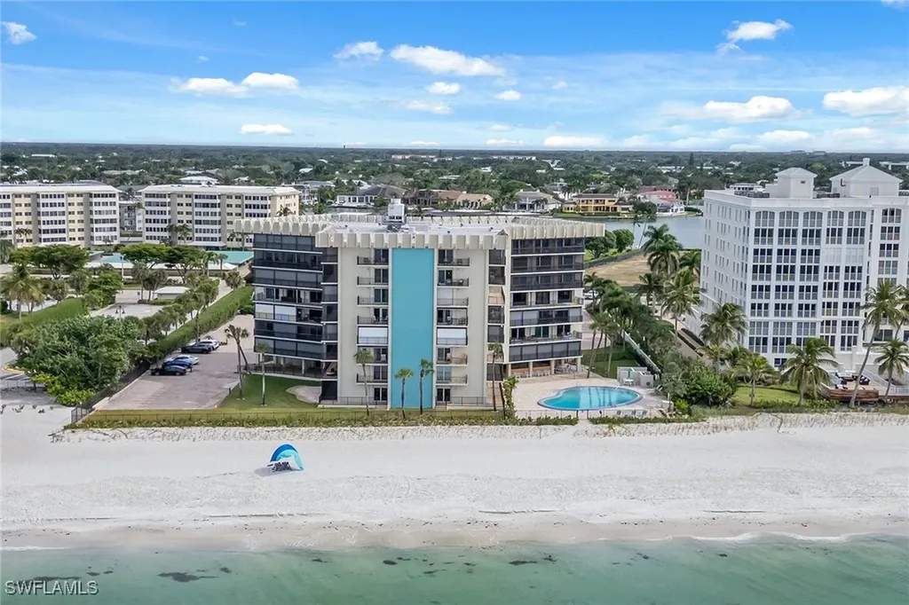 3399 Gulf Shore Boulevard N Naples FL 34103
