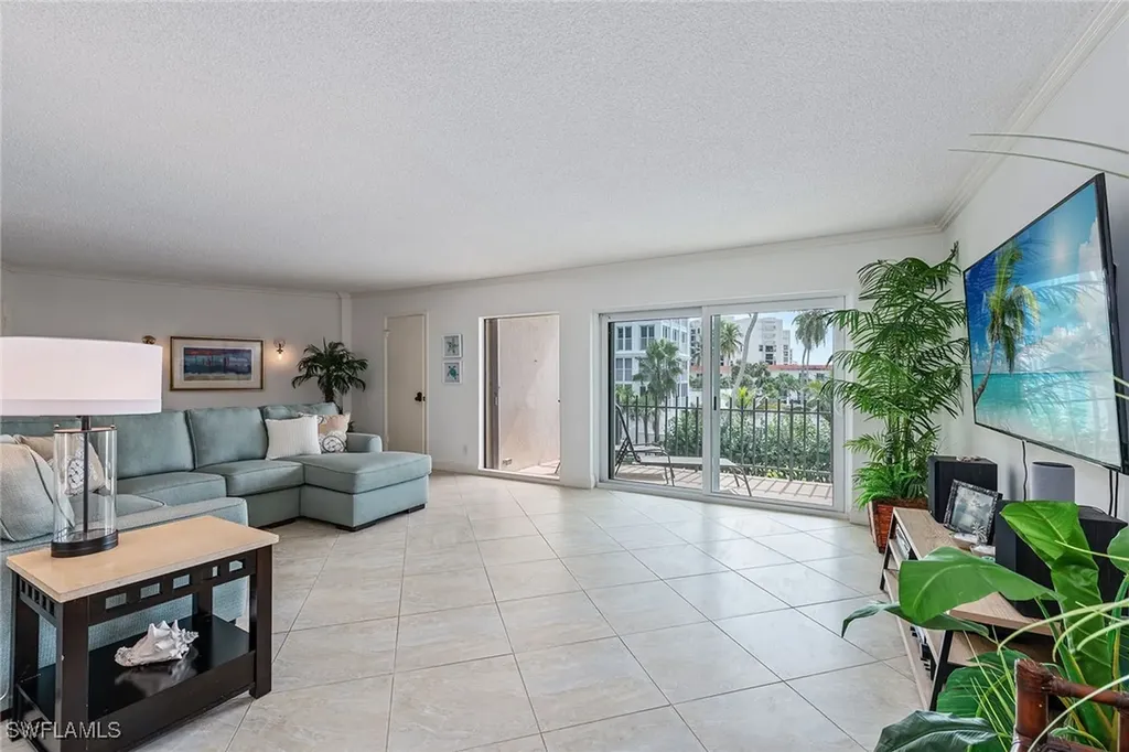 3399 Gulf Shore Boulevard N Naples FL 34103