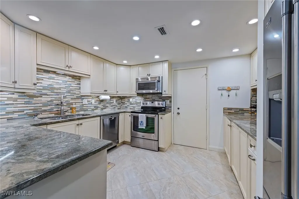 3399 Gulf Shore Boulevard N Naples FL 34103
